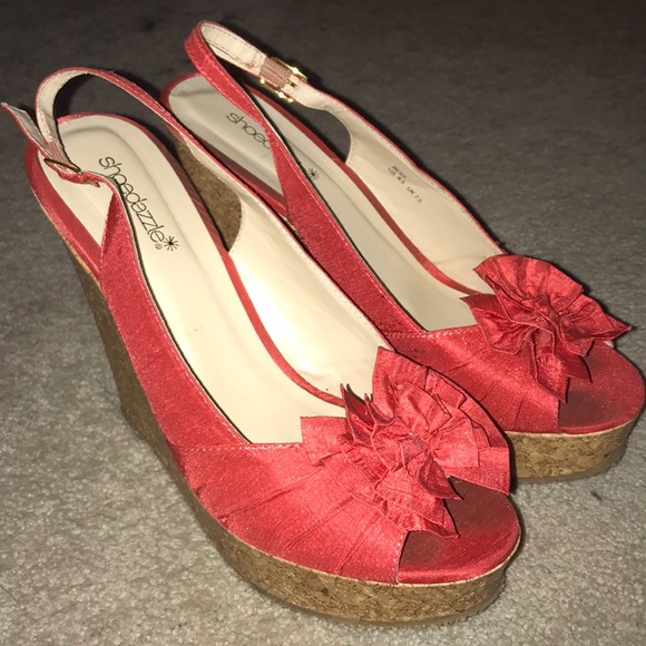 Shoe Dazzle Shoes - Pink spring wedges